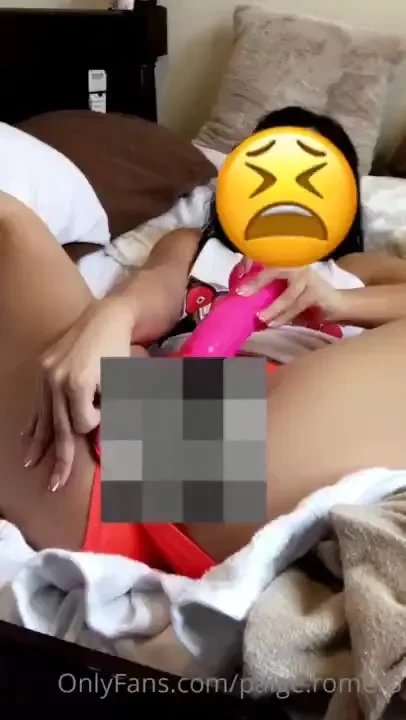 Preview for masterbating till i cum in hooters outfit 