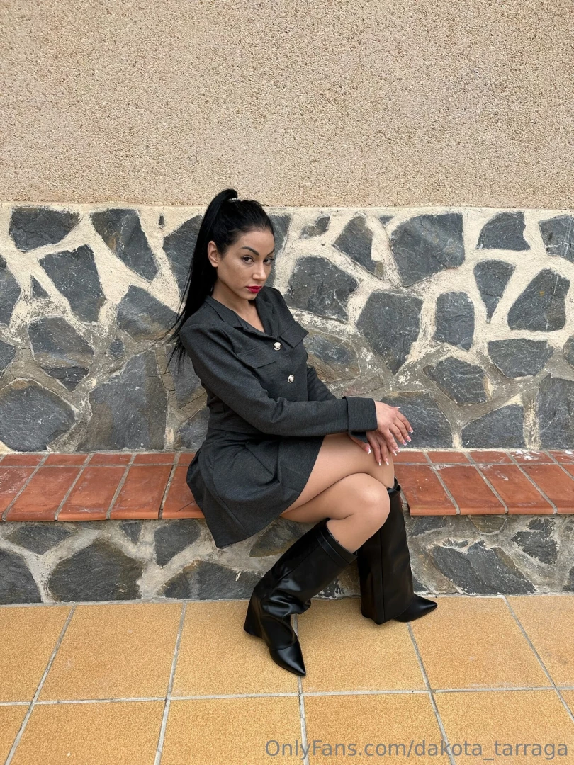 What do you think of my outfit in this video 