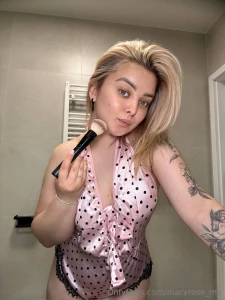 I didn t sleep well at all because of the nightmares but the morning part 1