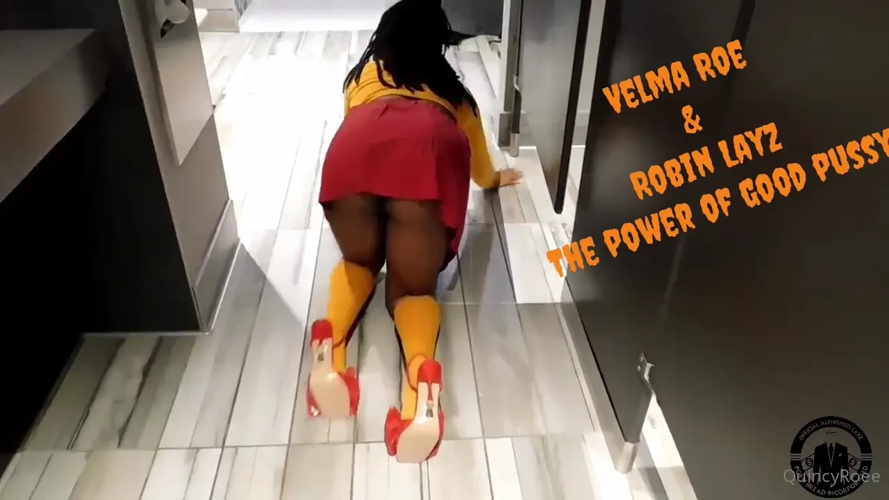 Velma roee rescues robin layz halloween scene hope you guys enjoy 