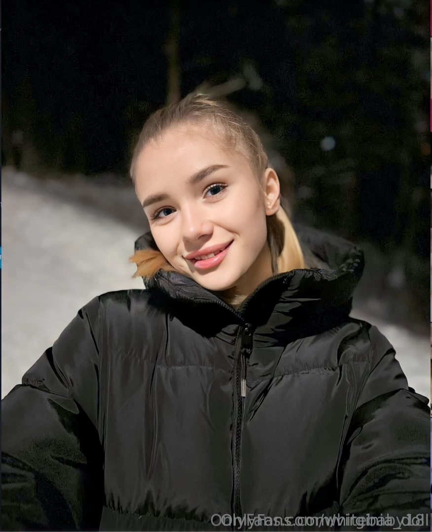 She is waiting for you whitebaby18 cute girl whitebaby18 loves playing part 220 