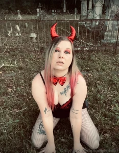 Incredible blonde with beautiful boobs she loves deep blowjob and hot