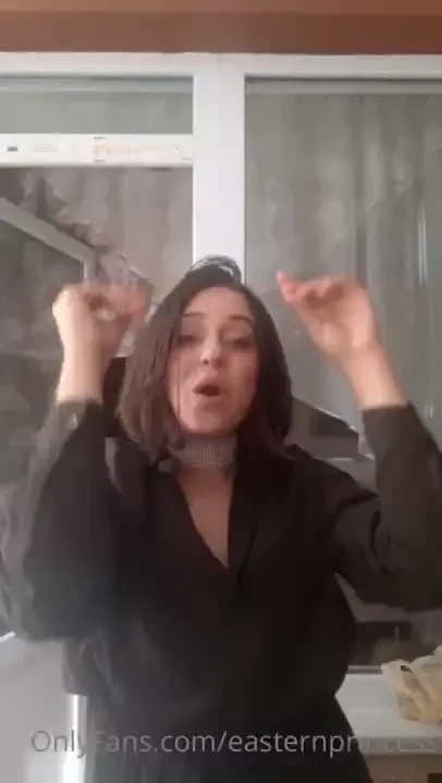 I m like a christmas star tell me what your wish is and it will come 