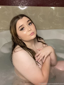 Jacuzzi masturbation part 2