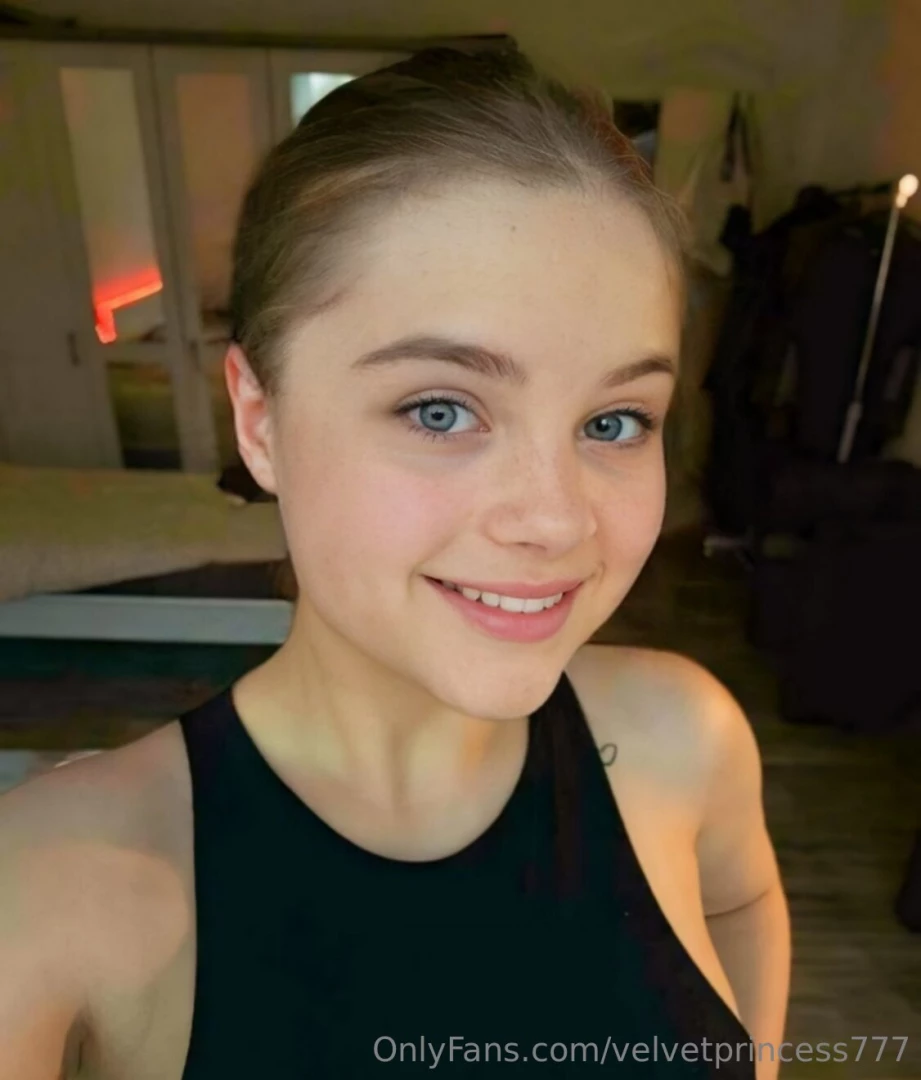 Let me distract you laura22777 cum and pour your cum all over this part 339 