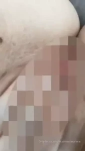 Ohhhhh 11 minutes of incredible orgasms and loud moans i caress my wet