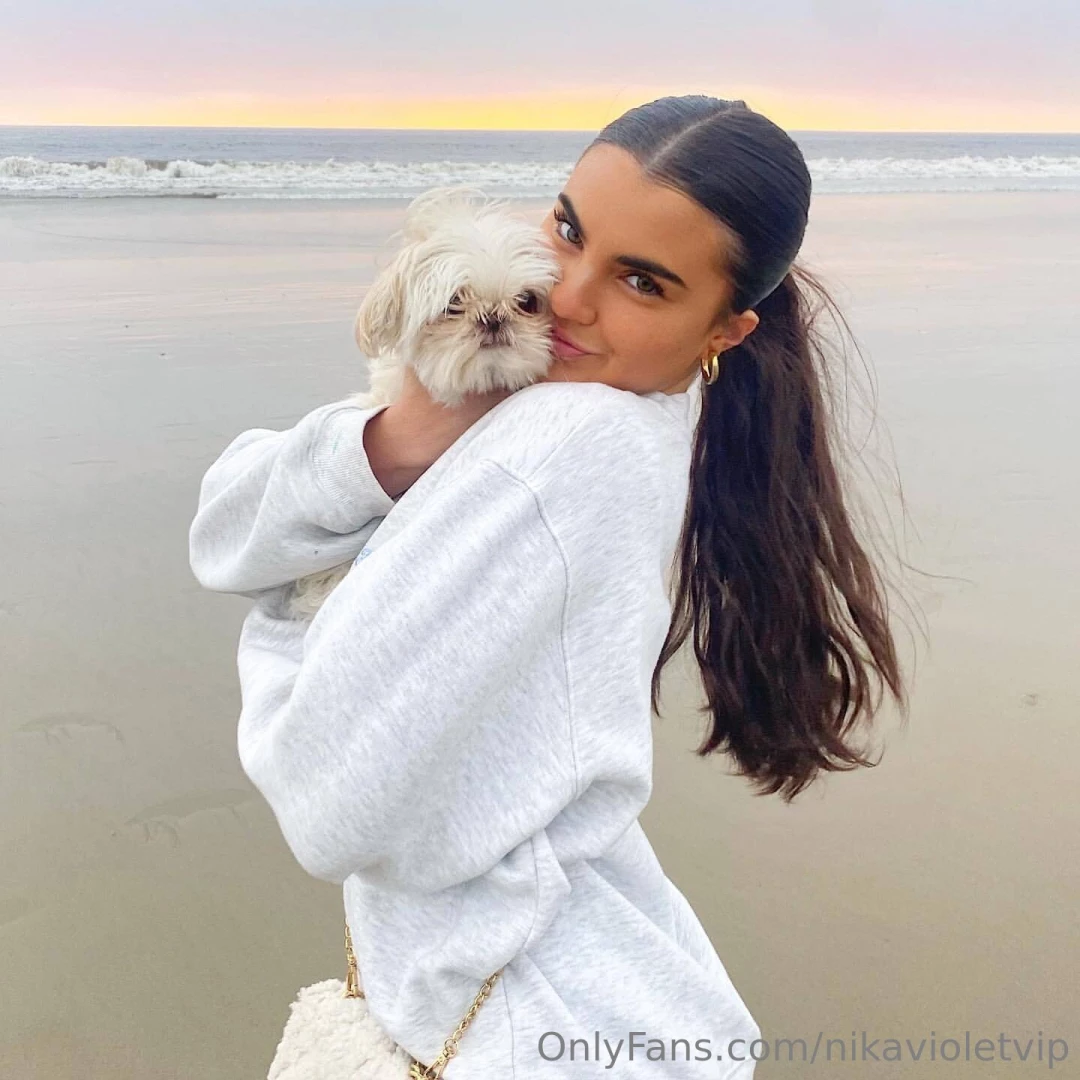 Kodaheitz koda heitz makes us all look bad with her big assets that 