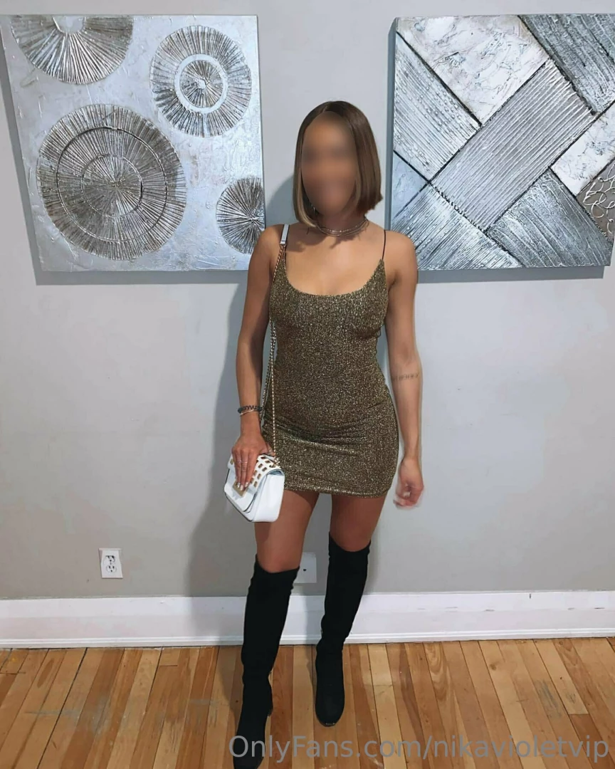 Shiny body shiny dress shiny night if you dm me 