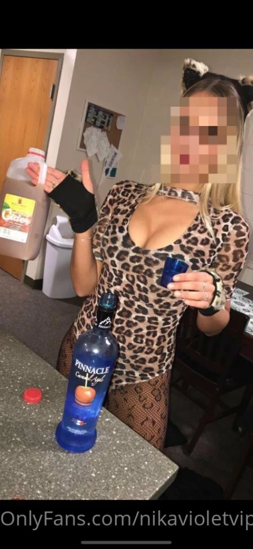 Wanna play shot or dare with me tonight 