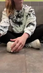 We sneak into the gym bathroom to have some fun for my foot stink