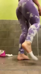 Can you come massage and play with my butt after my workout