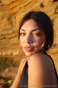 Can i be your girl