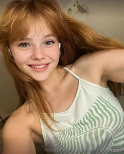 Sexy maria_euphoria her tight pink pussy will make you cum non-stop part 262