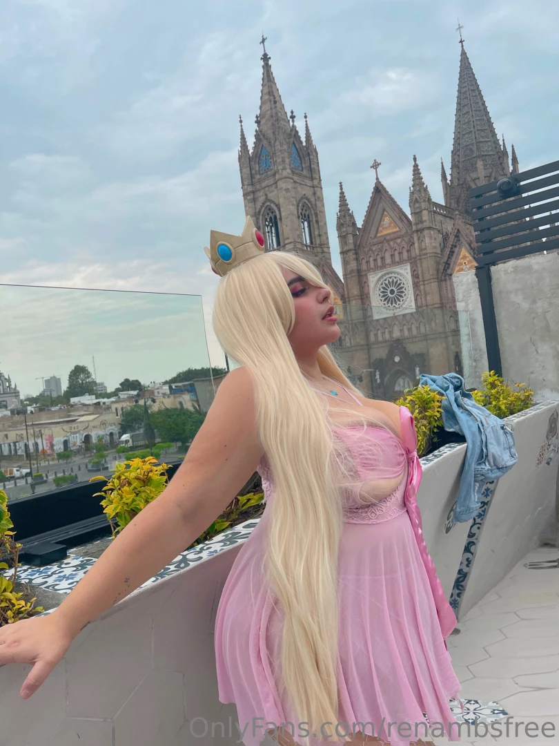 Les regalo estas dos fotitos de mi sesi n de peach en el only xxx part 1 