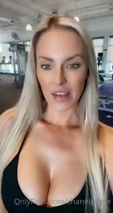 Come talk to me babe let me know your favorite body part to train 