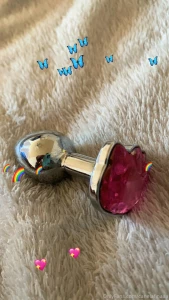 Hoy us el plug de hello kitty