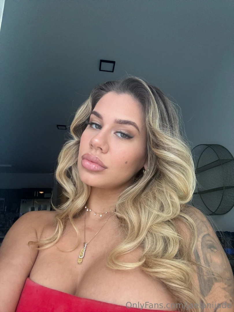 Giving discounts on some of my naughtiest content today 