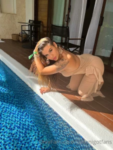 Just sent u a video of me taking this outfit off