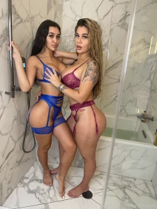 Fine i can t hold a damn secret guess who has more girl on girl