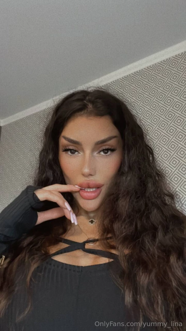 Hi i m urmommy_666 your mommy is lonely urmommy_666 urmommy_666 