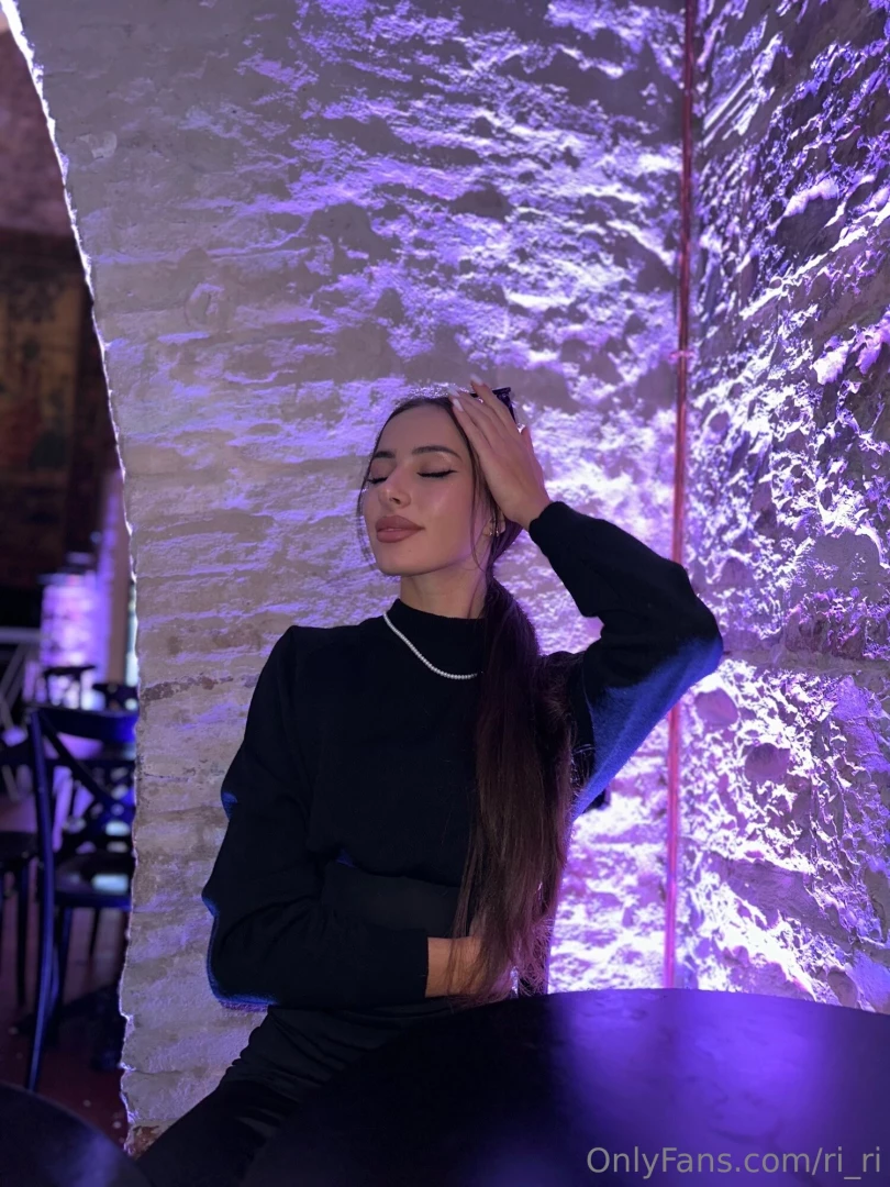 Black in clothing is not only a classic but also a way to express 