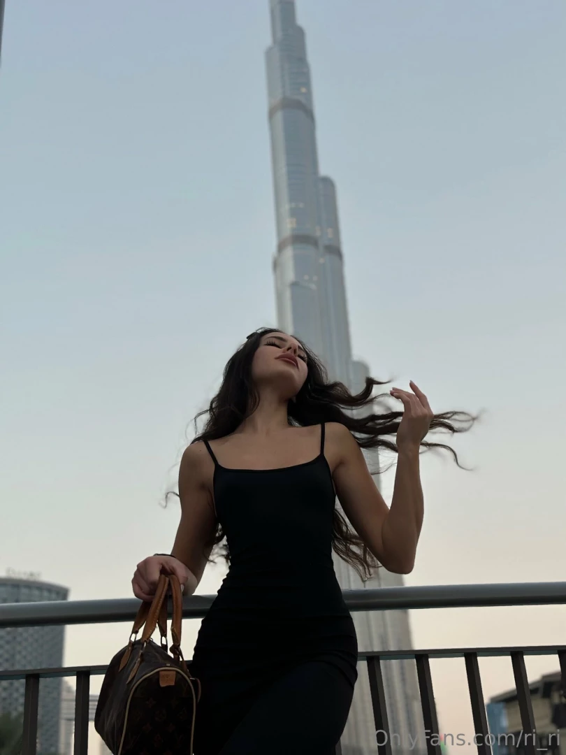 Walking around the city is a fascinating and multifaceted way to spend 