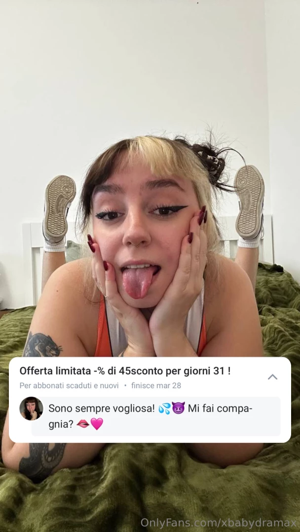 Kawaii o porca girl voi cosa ne pensate se vieni sul mio profilo vip 