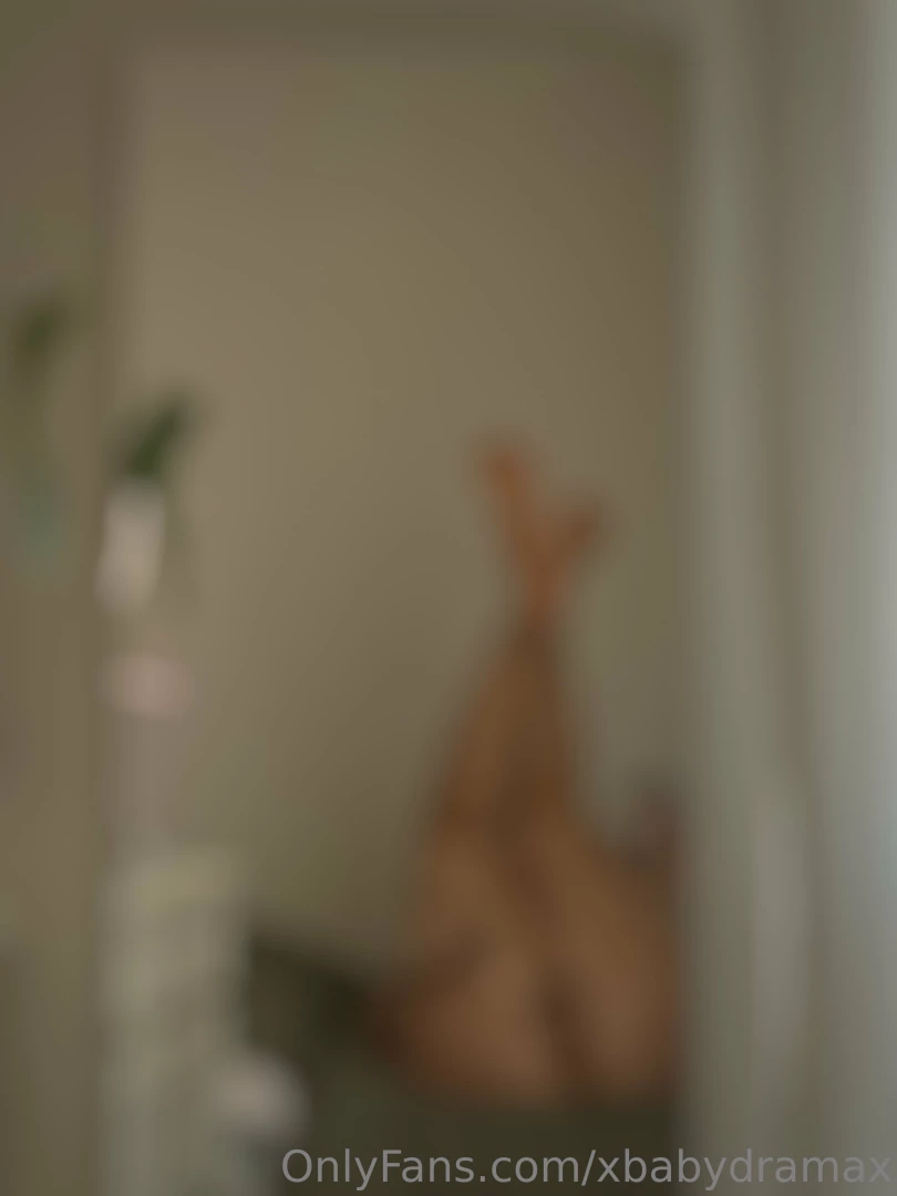 Avevo cos voglia di giocare col mio dildo questa mattina mi piace 