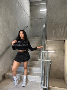 Just a good girl who likes to get naughty