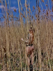 Today i was left alone with my dildo and i want to play with my hole