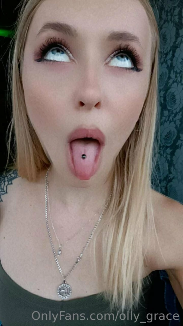 Omg must add to see her dirty content olly_grace olly_grace olly_grace 