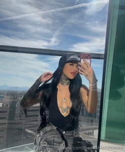 If you are online i thought i might surprise you with my friends page part 4