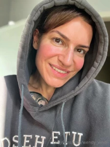 In my eyes there are infinite depths shall we dive in together