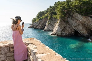 In my eyes a dream is reflected ready to dream