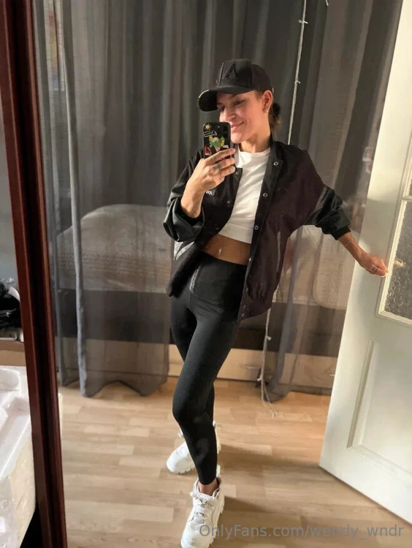 One glance at me and you ll crave more don t hesitate to reach out 