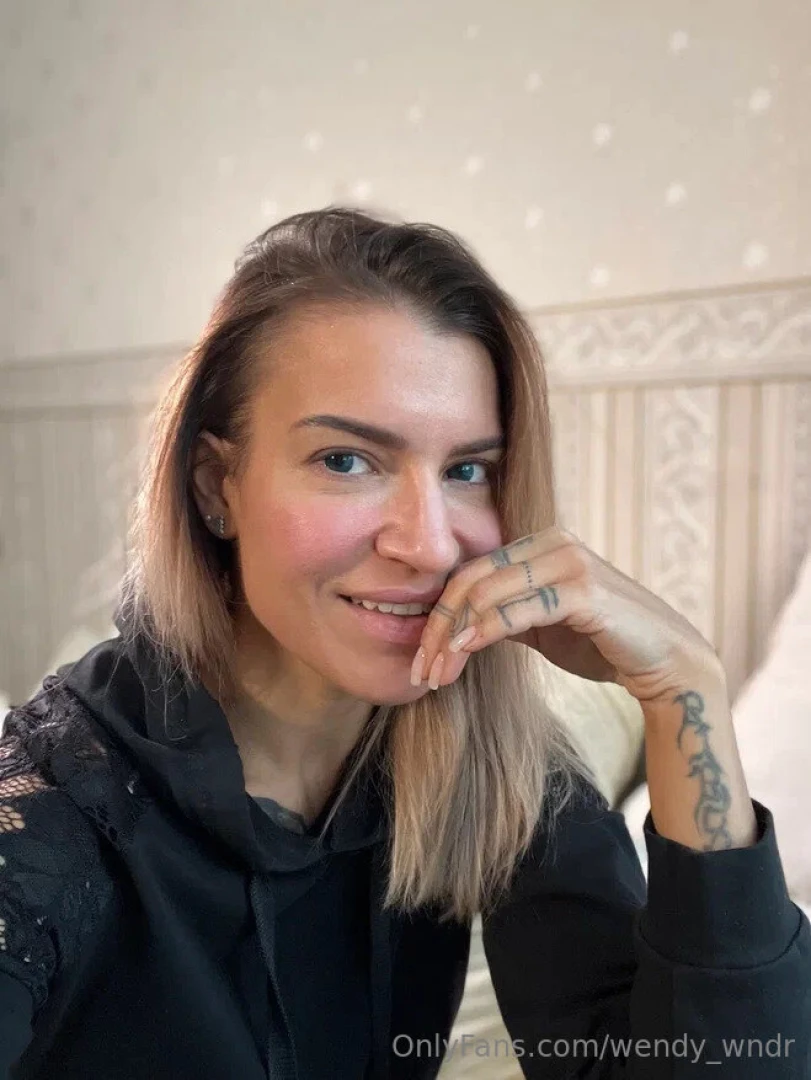 My look is a tantalizing promise of unforgettable sensations 