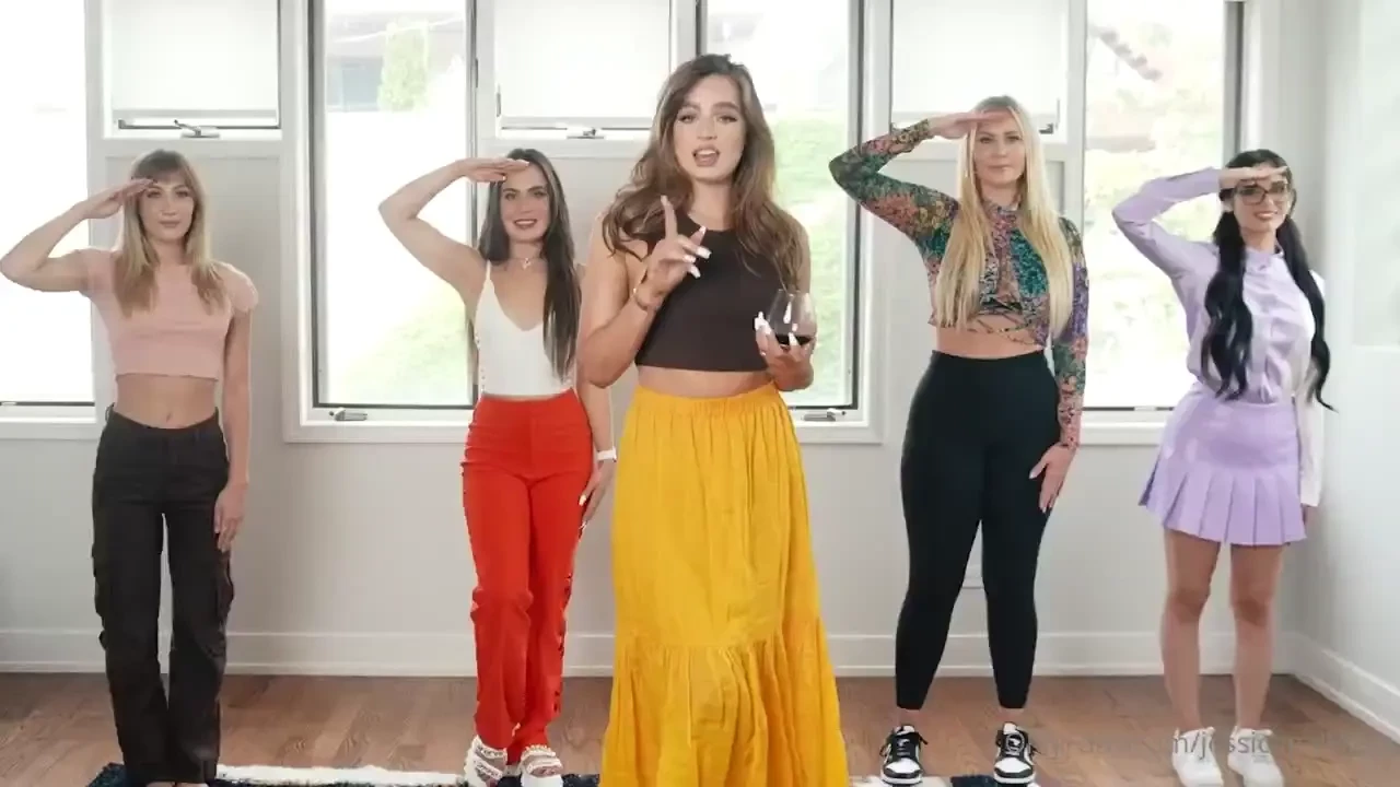 Devinnextdoor took us to housewife bootcamp https onlyfans com 