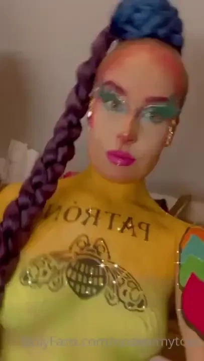 I was the canvas last night at work i ve always wanted to get my body 