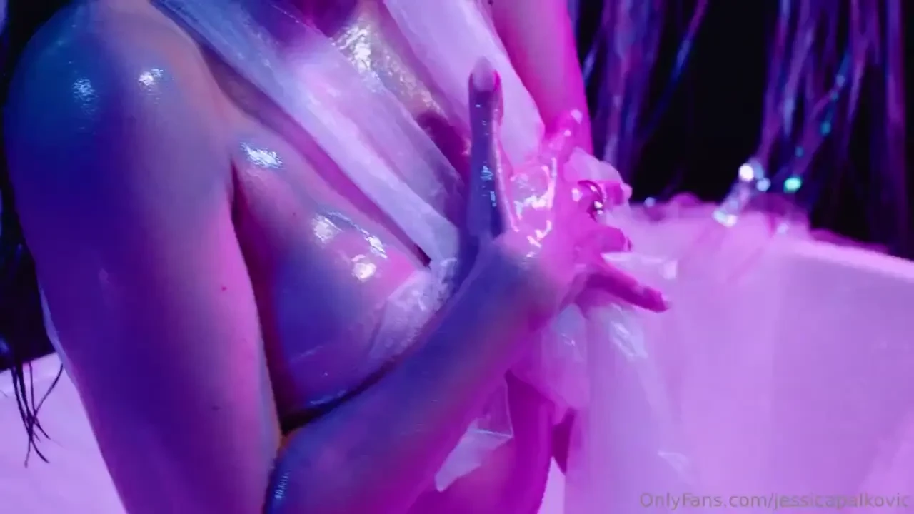 Originally sung by kali uchis melting is a very special song to me part 1 