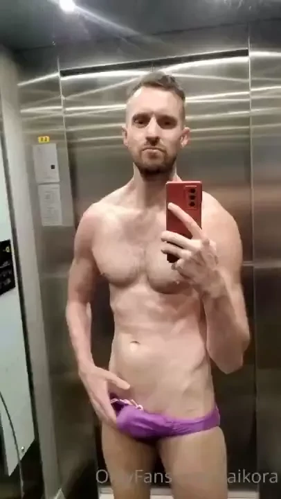 Wwyd if you caught me in the elevator like this dm me if you wan a buy 