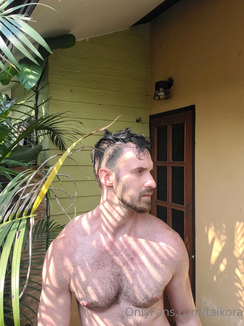 Love a lil outdoor shower part 1 