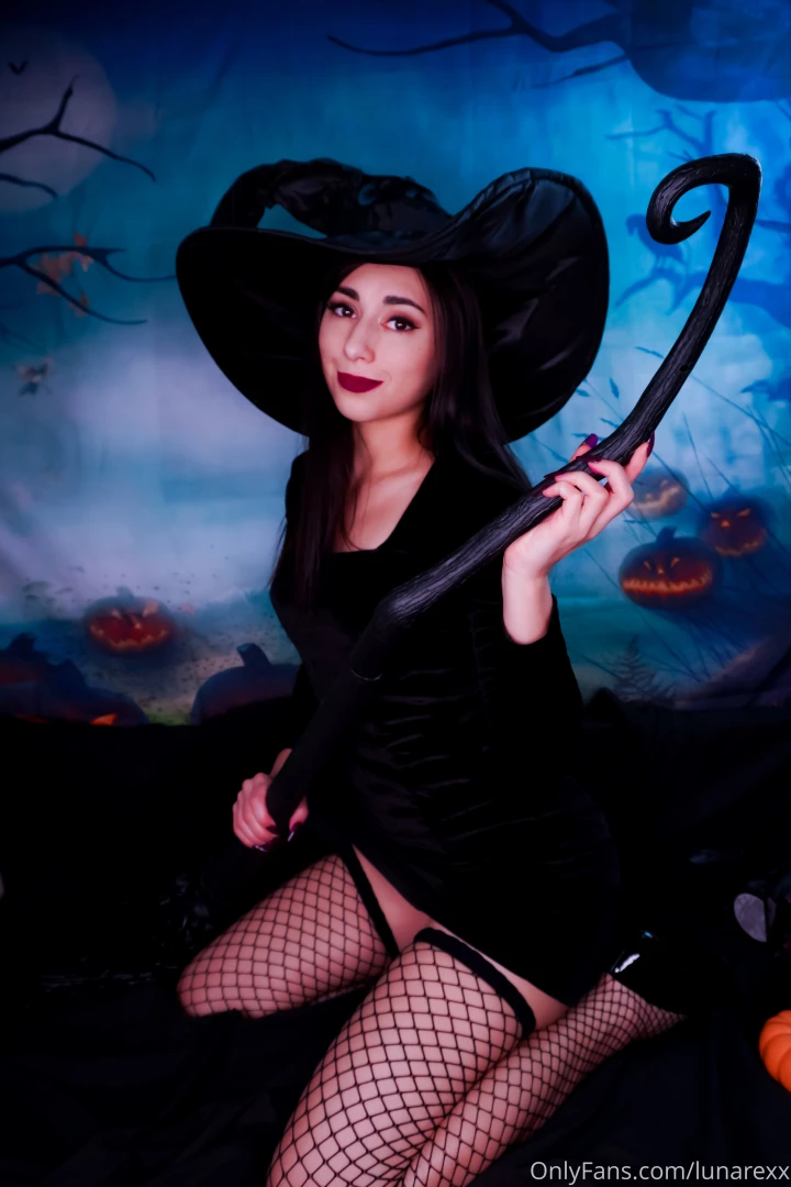 Some cute witch photos from one of the sets i posted on my patreon if part 2 