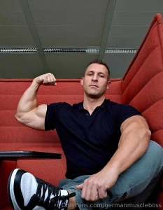 Sneaker office bo flexxing part 2