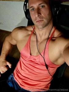 Red looks hot on me too part 2