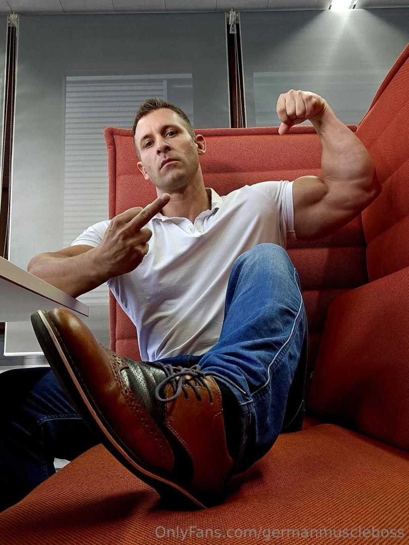 Office bo is flexxing for you losers part 2 