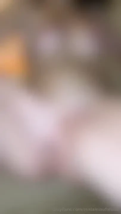 Come sapete squirtare il mio pezzo forte ed oggi ho dato il meglio di 