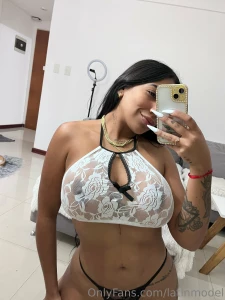 Baby i want you to chat with me i ll leave you a little gift