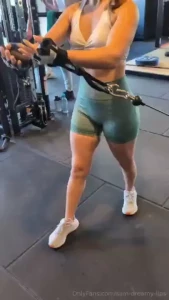 Oh wow i ve been eating not-that-great lately and still my abs have