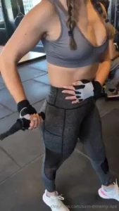 My usual gym-friends who help me with recording and photos didn t come