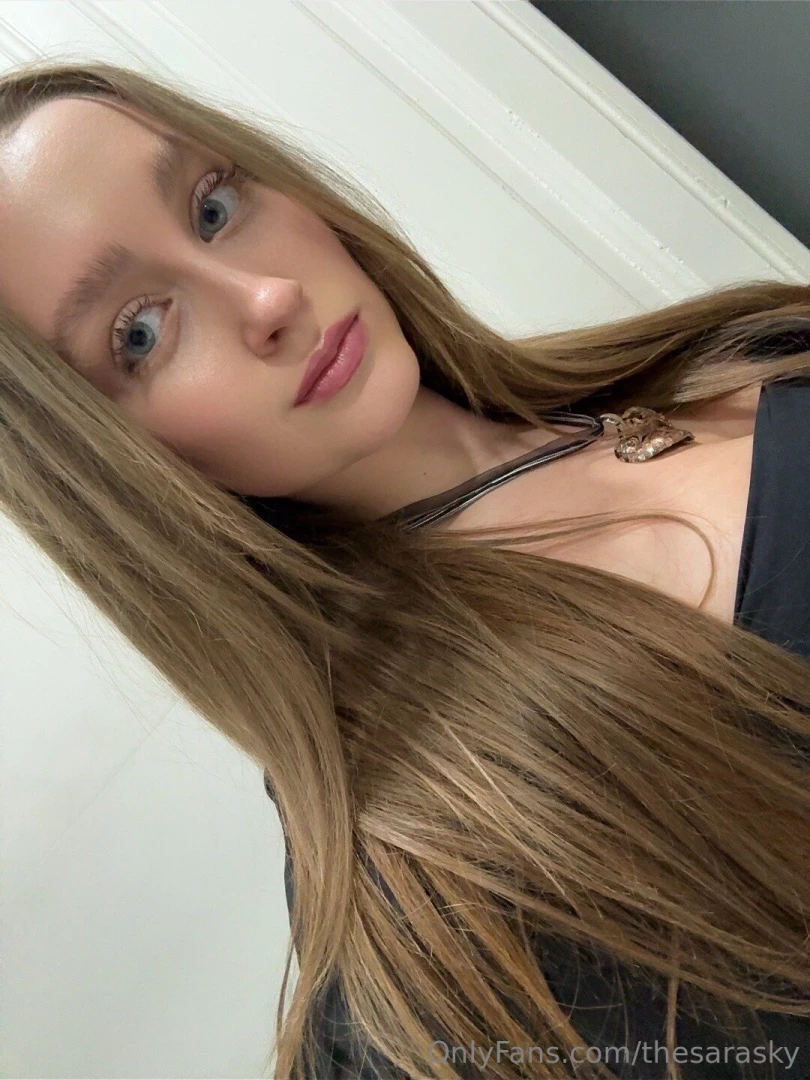 Catch me being your favorite distraction 